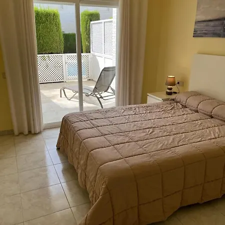 Amplio Con Acceso Directo A Piscina Apartment